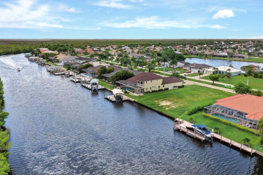 2624 El Dorado Pkwy W, Cape Coral, FL 33914 (40)